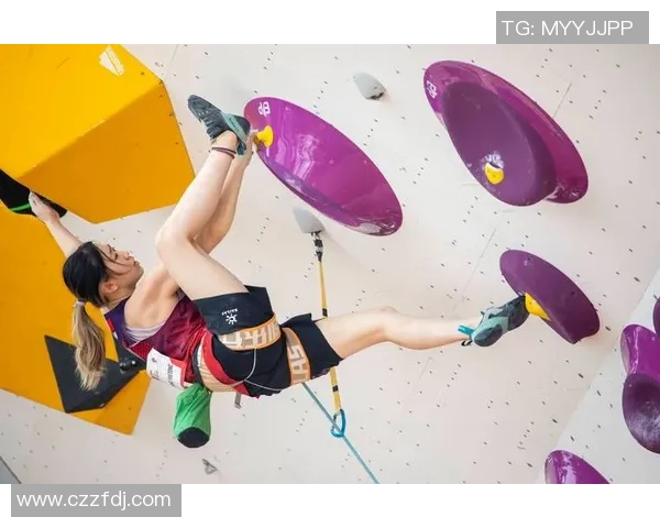 攀岩新视野：深入探讨成都攀岩队的战术与边路渗透策略